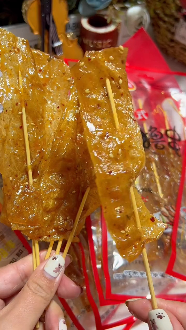 充满童年回忆的老式大辣串,还是那个味,好吃不贵很过瘾-度小视