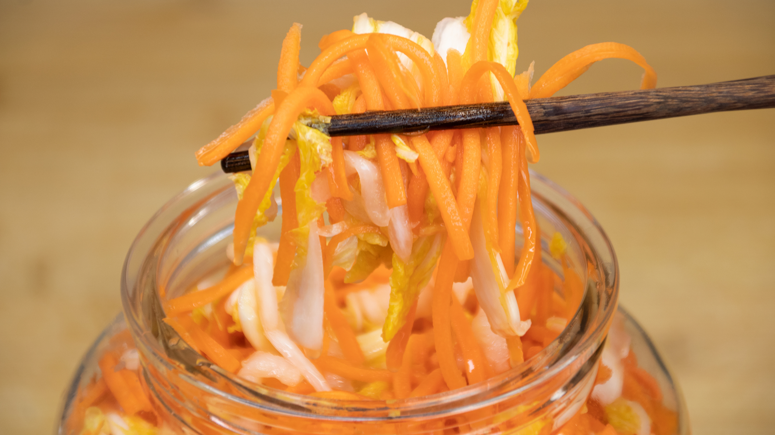 胡萝卜好吃做法，30年腌制配方，酸爽开胃下饭，春天必备小咸菜