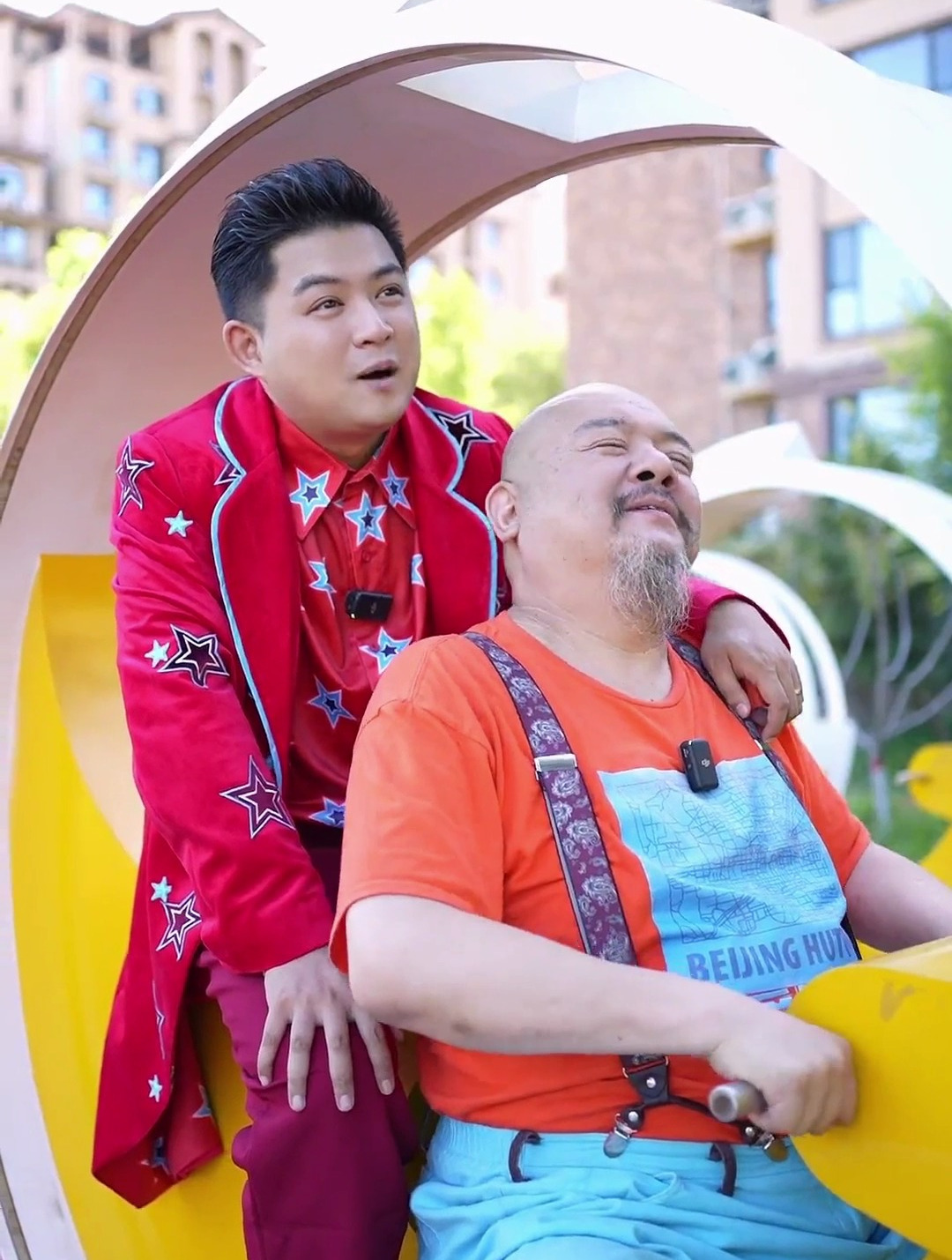 奇妙小镇十年后重聚,再现回忆杀