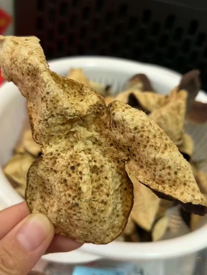 正宗新会陈皮分享,皮薄油室饱满又香又靓,口感清爽甘甜