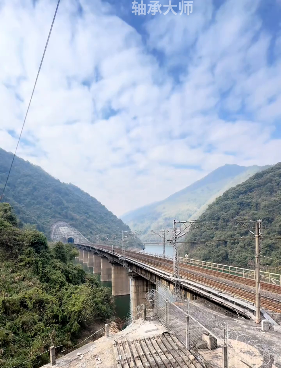京广铁路,大瑶山隧道,这里是曾经多少人贡献过了青春,留下了深深回忆