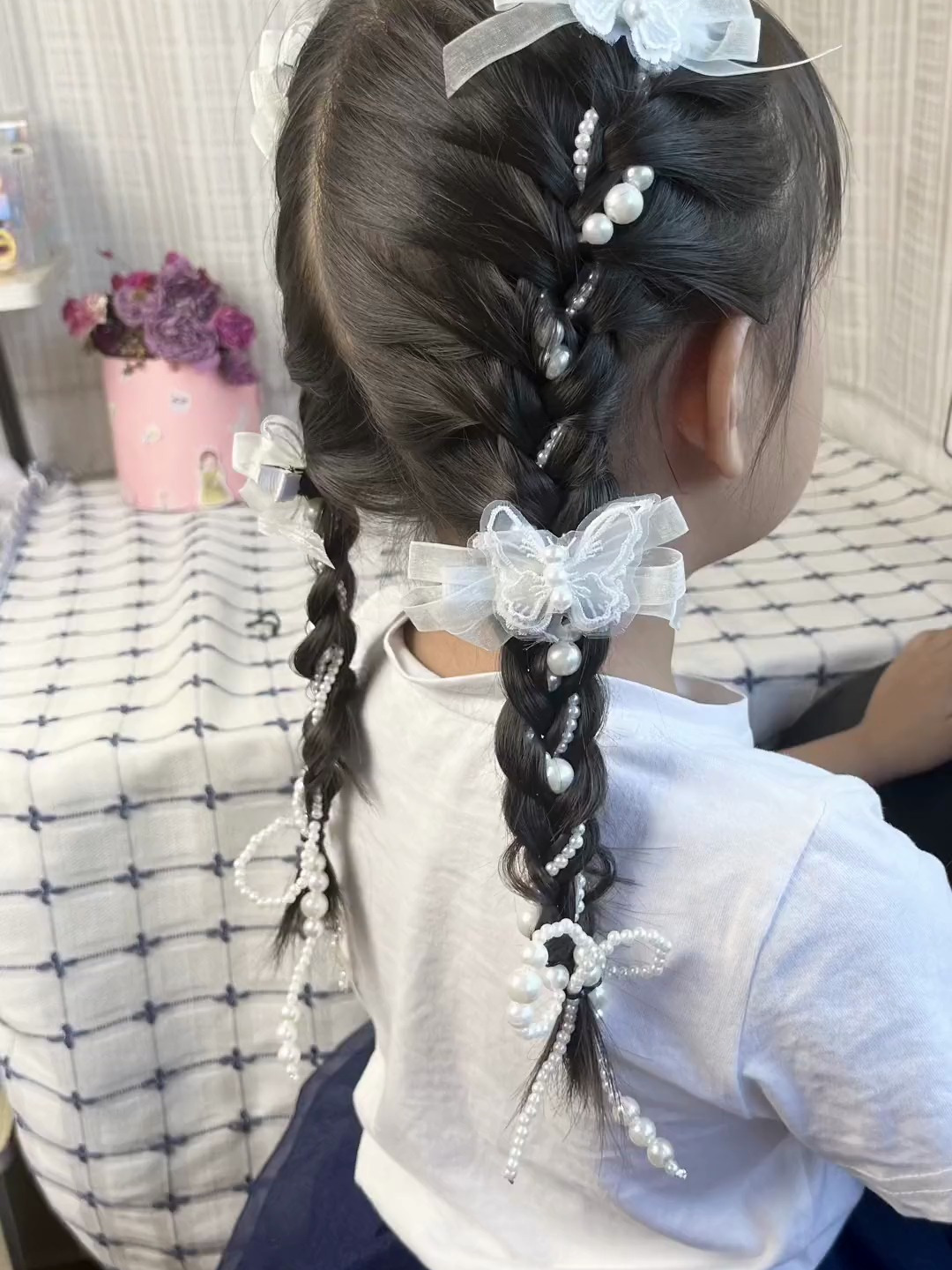 珠珠链条搭配三加二编发真的太好看啦女儿穿裙子就这样扎吧