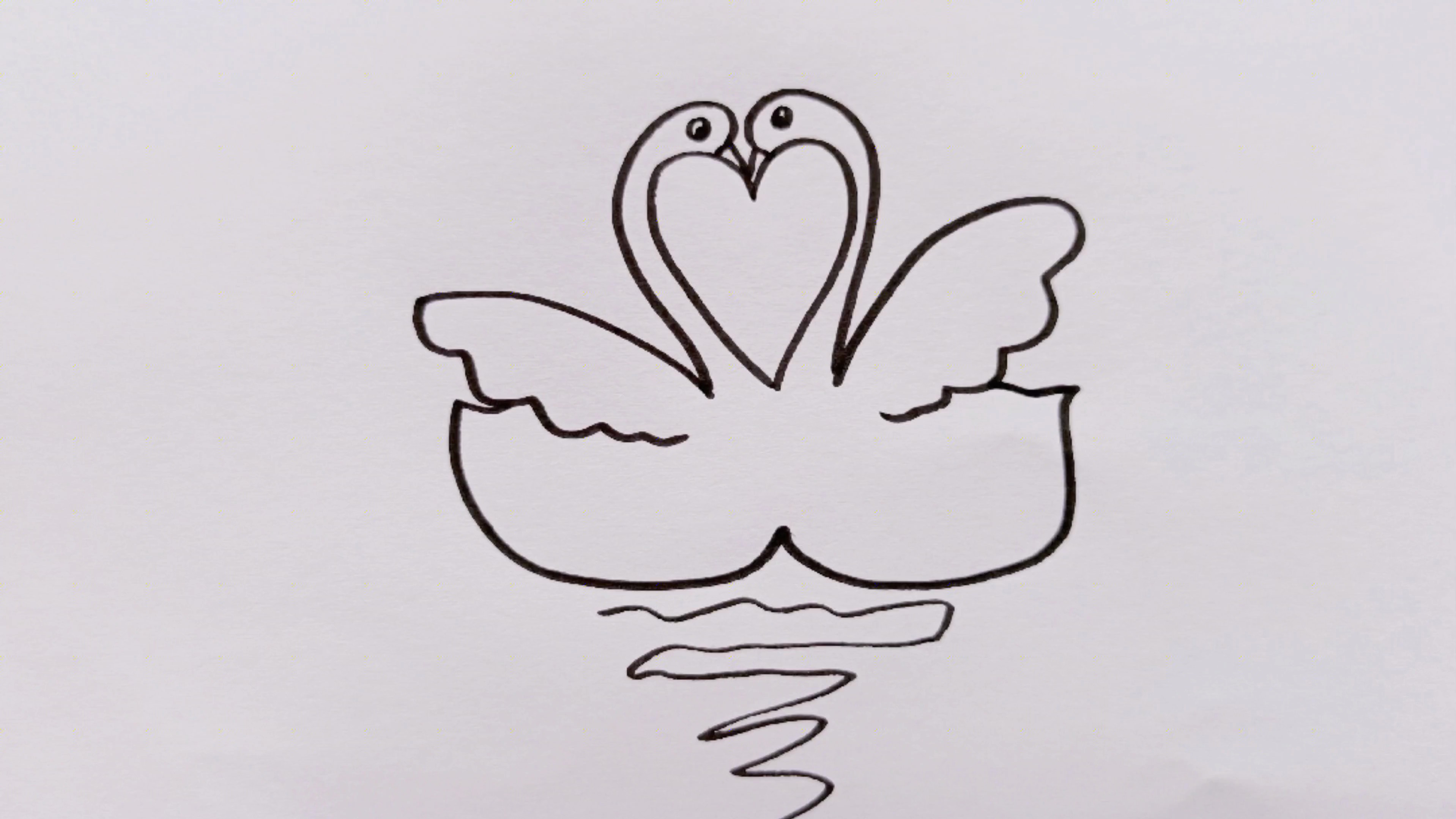 用爱心画天鹅,太有趣了