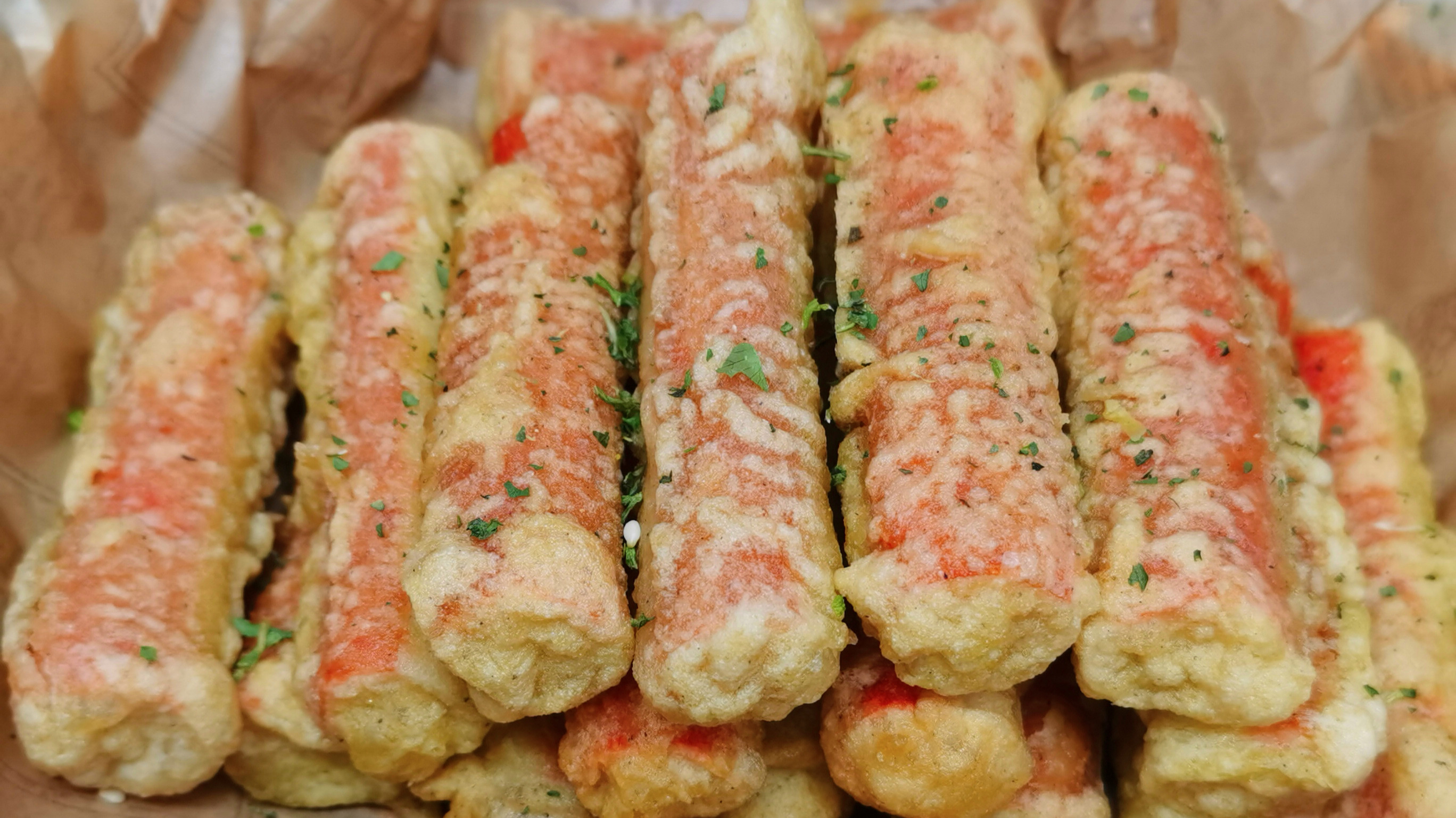 蟹柳棒这样做巨好吃!外酥里嫩,低脂鲜美,老人小孩都爱吃