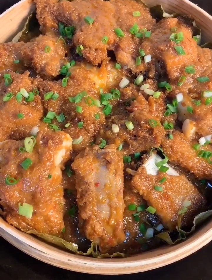 美食制作教程分享,家庭版粉蒸排骨做法,简单易学-度小视