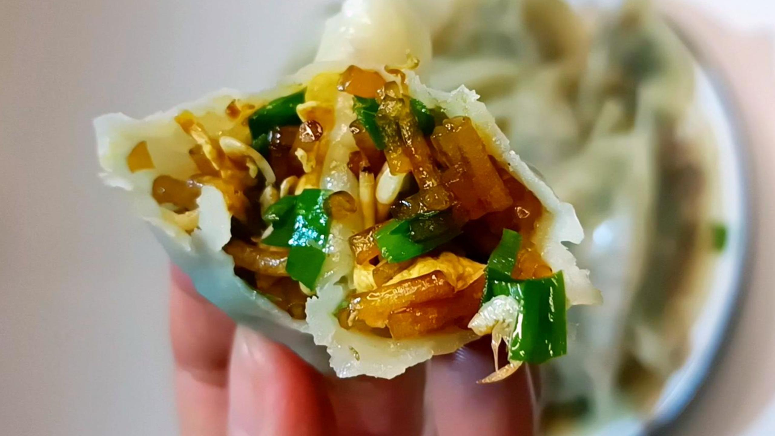 鲜香美味的虾皮饺子