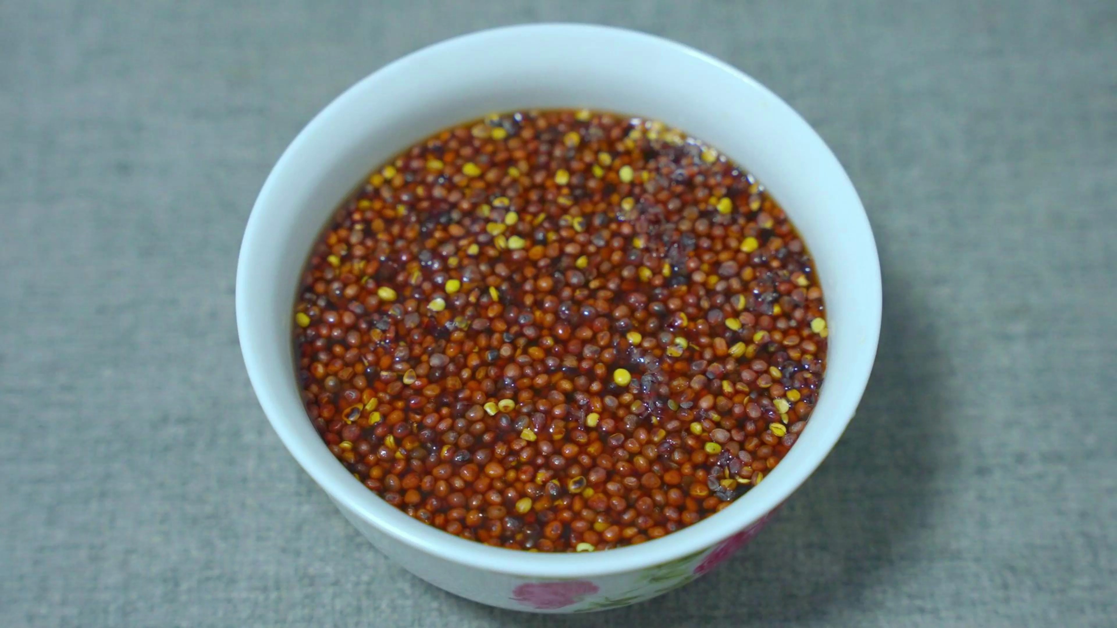 莱菔子用陈醋泡3天,作用真厉害,老祖宗方法,解决很多家庭烦恼