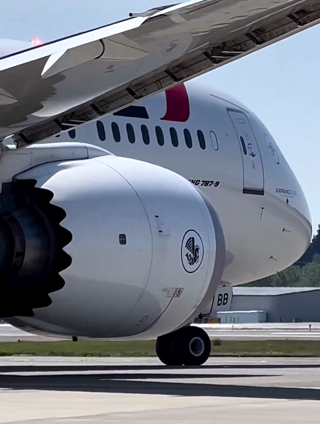 先进的波音787梦想客机