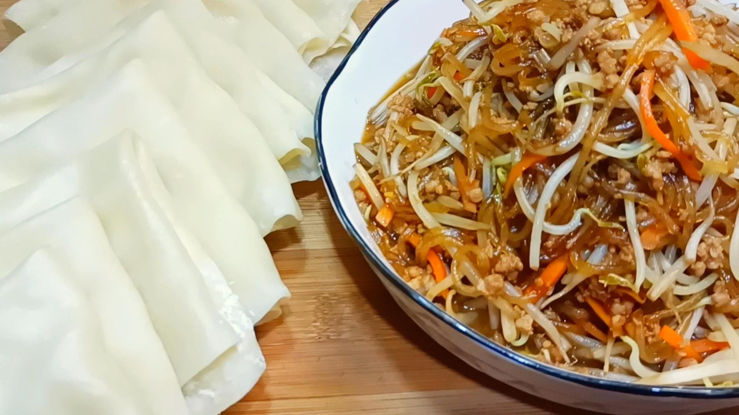 家常菜绿豆芽炒粉条,简单营养美味