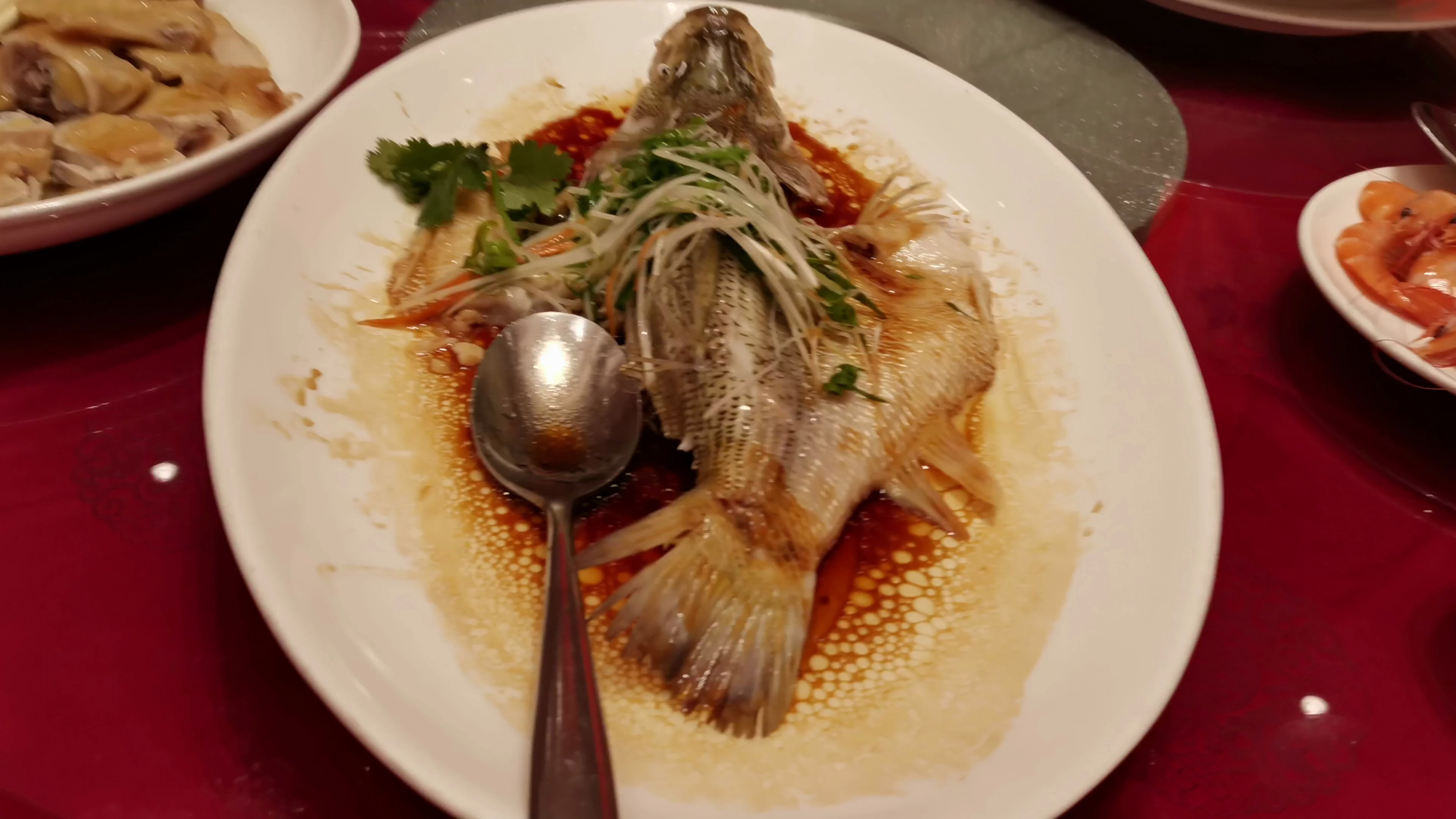 8个人消费了1400元,地点肇庆市,今天有幸吃到广东罗定特产鱼腐