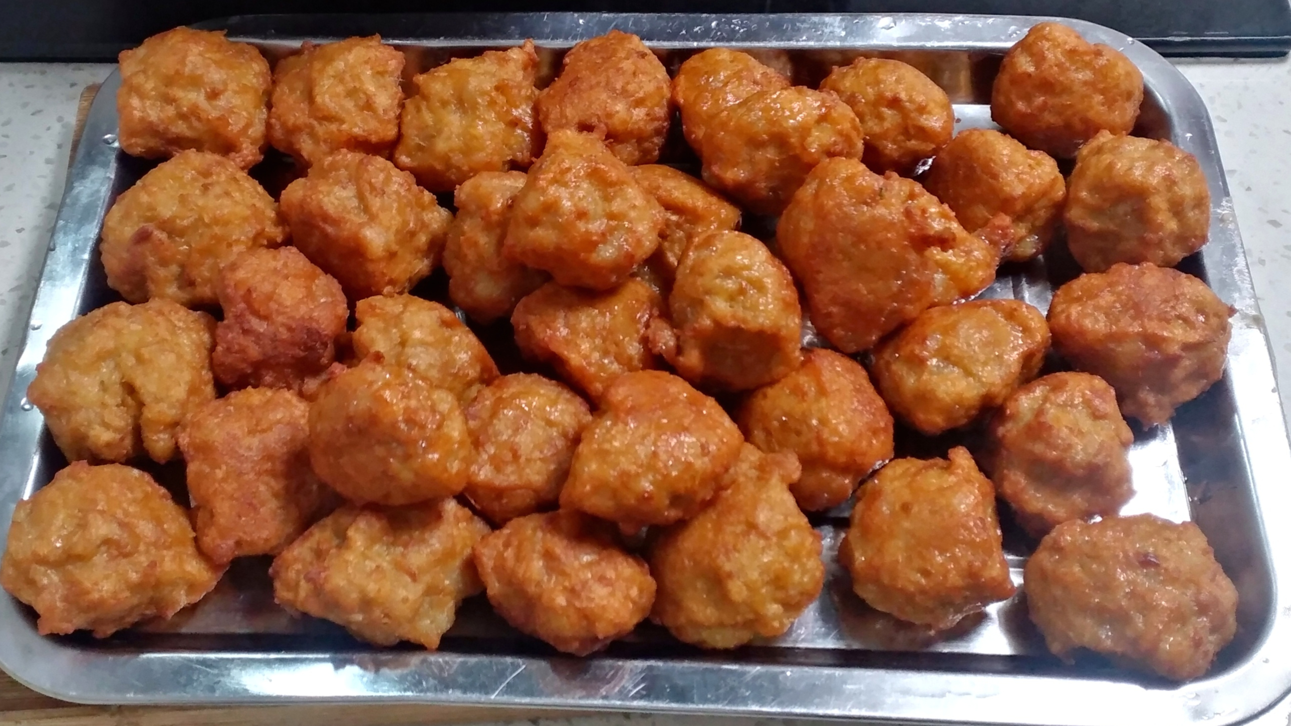 江苏过年家家炸肉圆,教你萝卜猪肉圆好吃的技巧,鲜香酥脆太美味