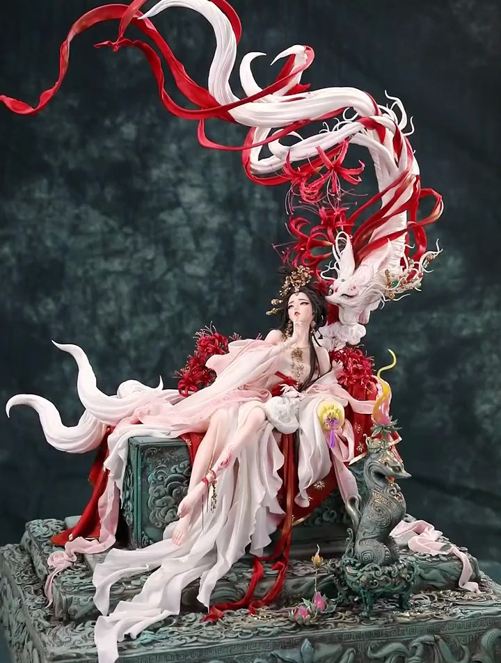 翻糖人偶蛋糕《九尾》!喜欢的下载做壁纸