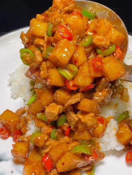 鱼香土豆丁能吃好几碗大米饭-度小视