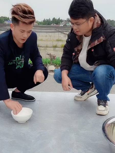 魔术 三仙归洞 古彩戏法 原创 魔术师阿华原创-度小视