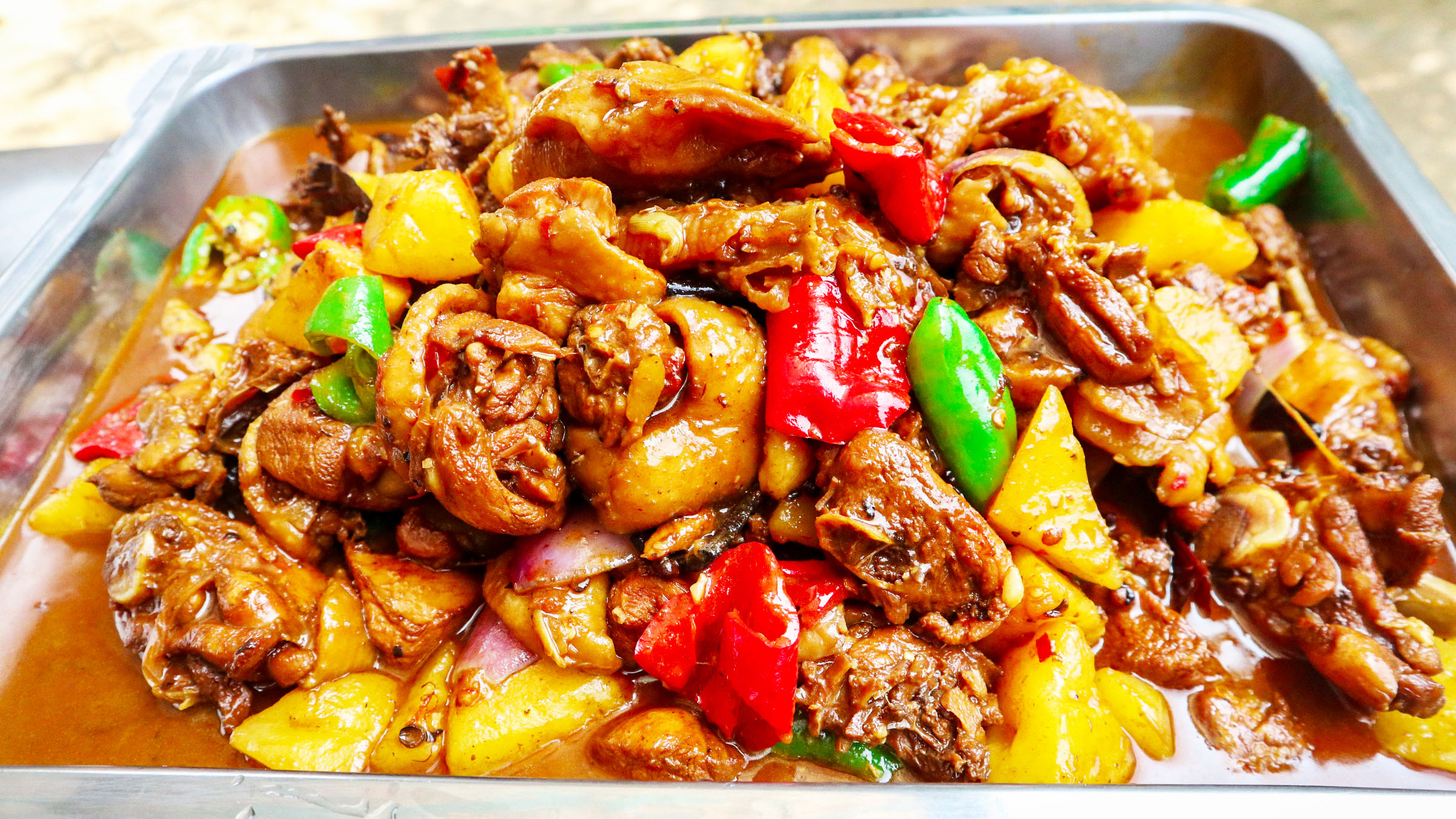 地道的农家大盘鸡,配方和诀窍都告诉你,配上皮带面,吃着真过瘾