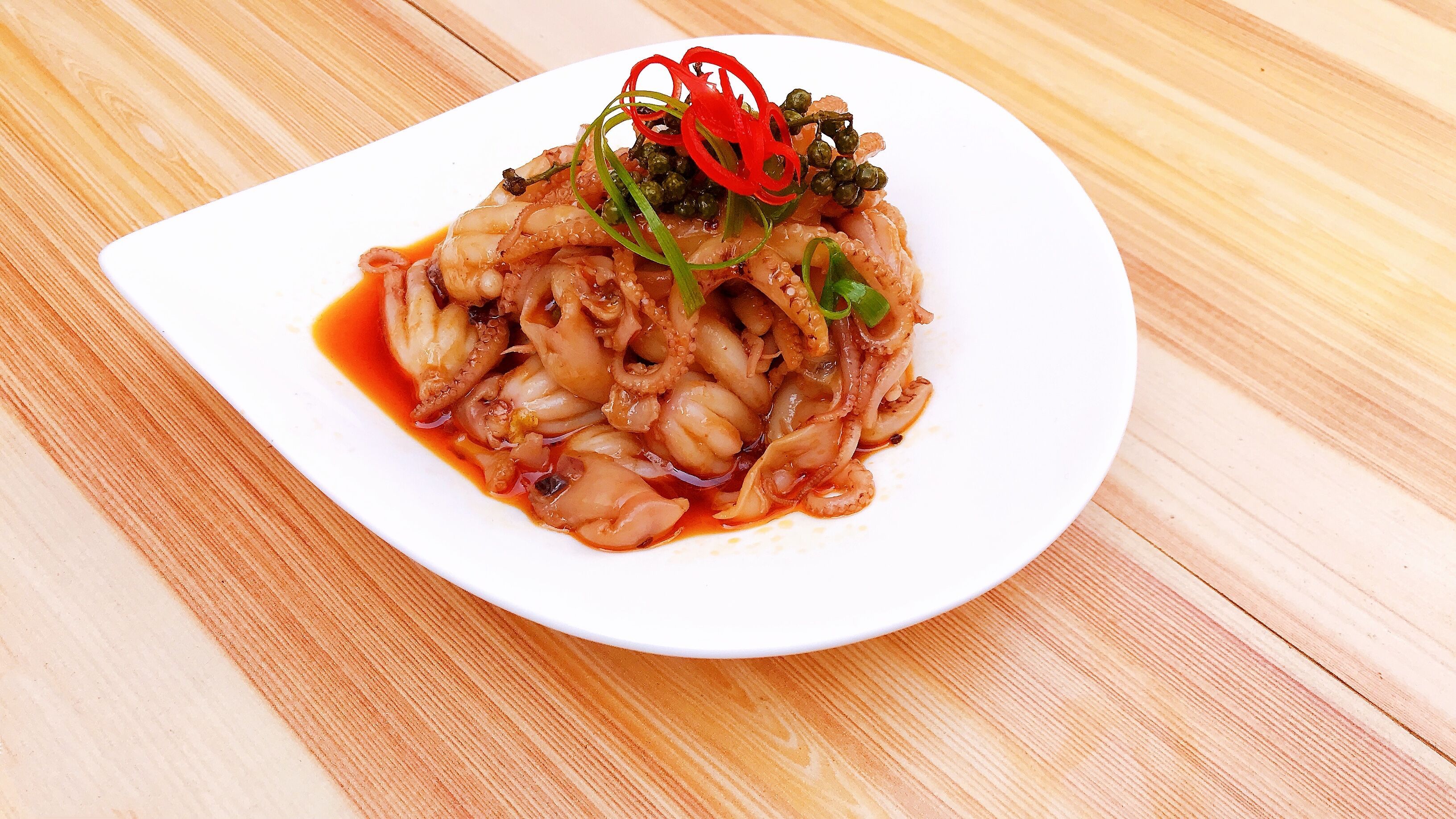 吃一次就上瘾的八爪鱼,大厨教你最接地气的做法,鲜嫩Q弹有嚼劲