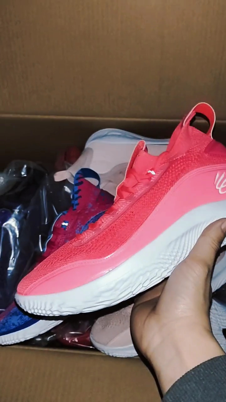 粉色库里球鞋开箱分享!