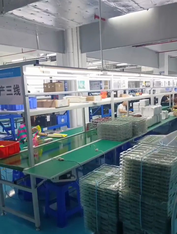 共享充电宝生产车间