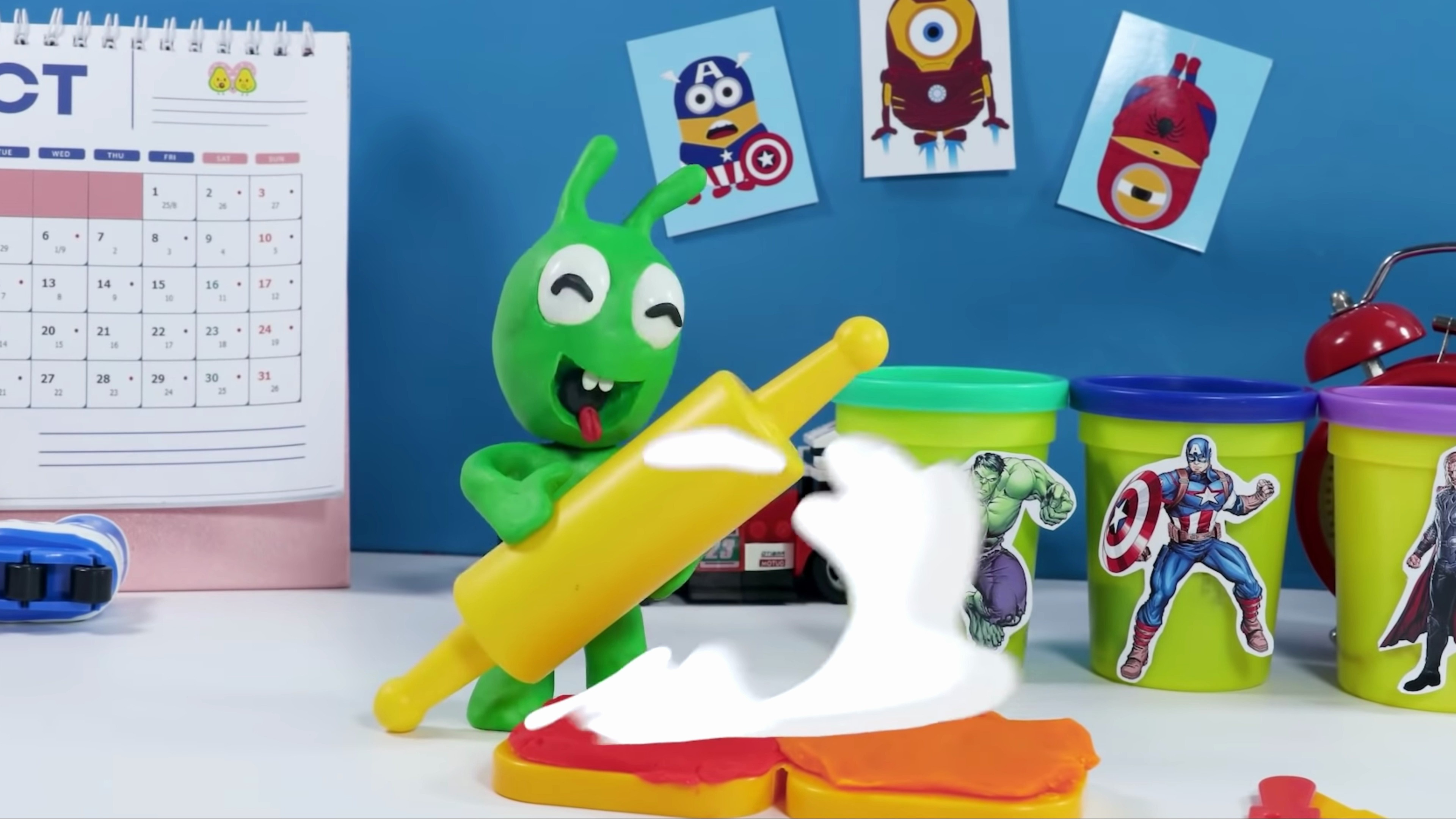 皮皮动漫:皮皮用太空泥做冰淇淋,第一次就成功了,太棒了!