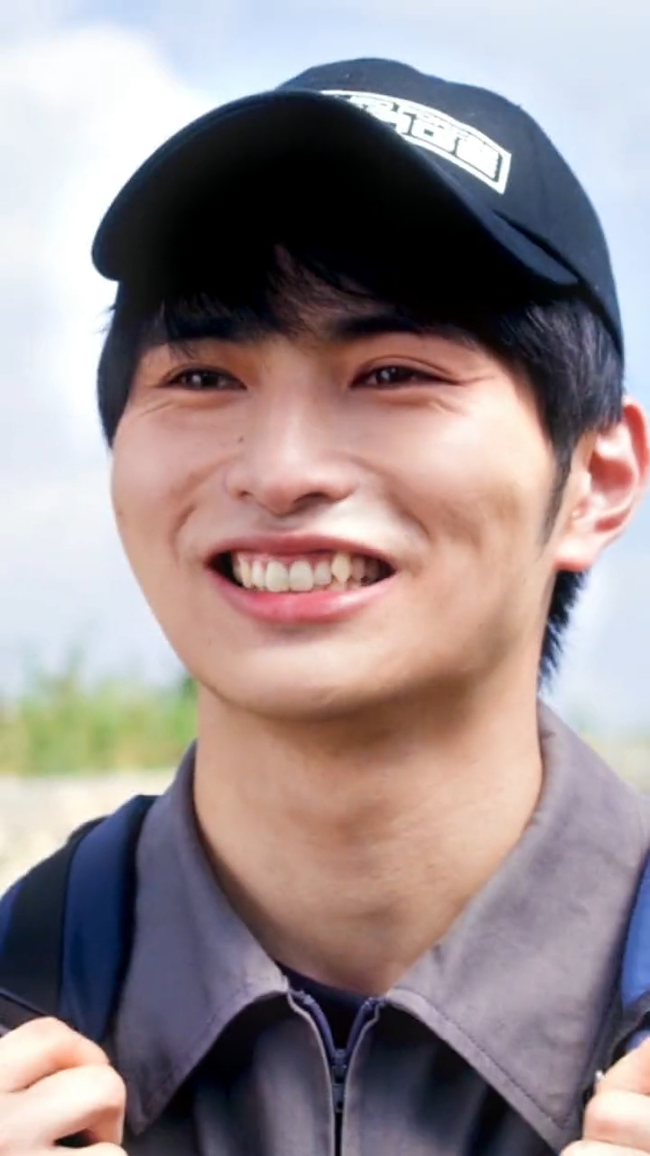 泽塔奥特曼人间体这样一个憨憨的遥辉我就问谁能不喜欢呢