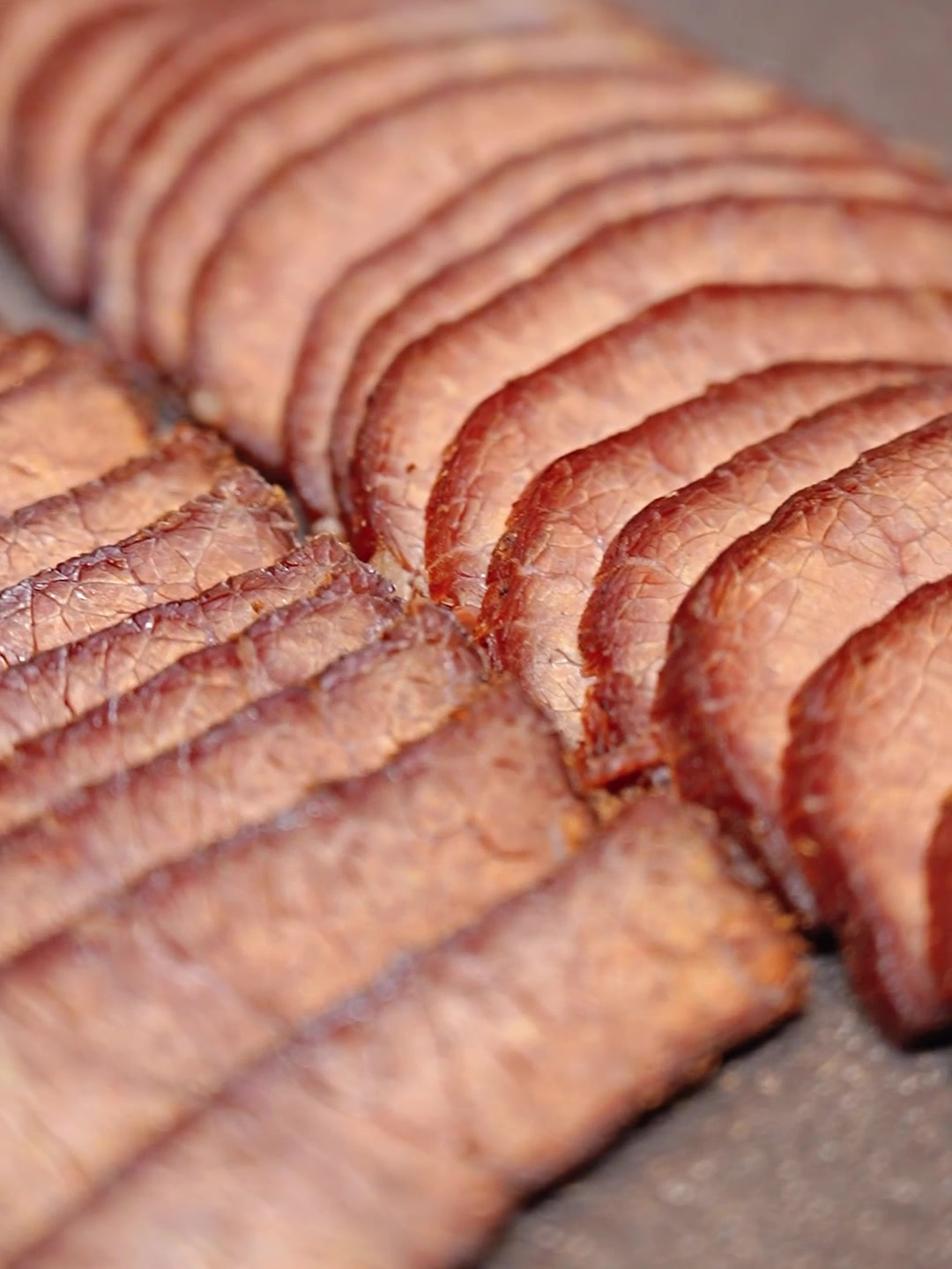 干香下酒的腊牛肉做好了,你们知道为什么腌腊制品的盐需要炒过吗