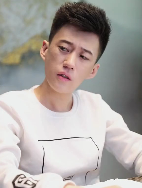 真让我头疼18威希弟