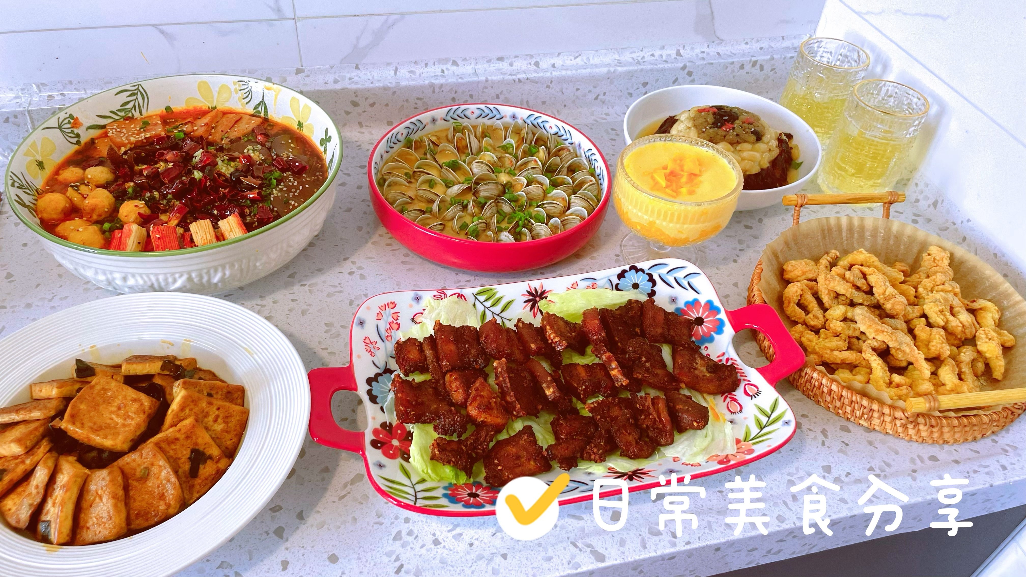 1周用几十次,我家破壁机、空气炸锅、蒸烤箱绝不闲置,晚餐6个菜