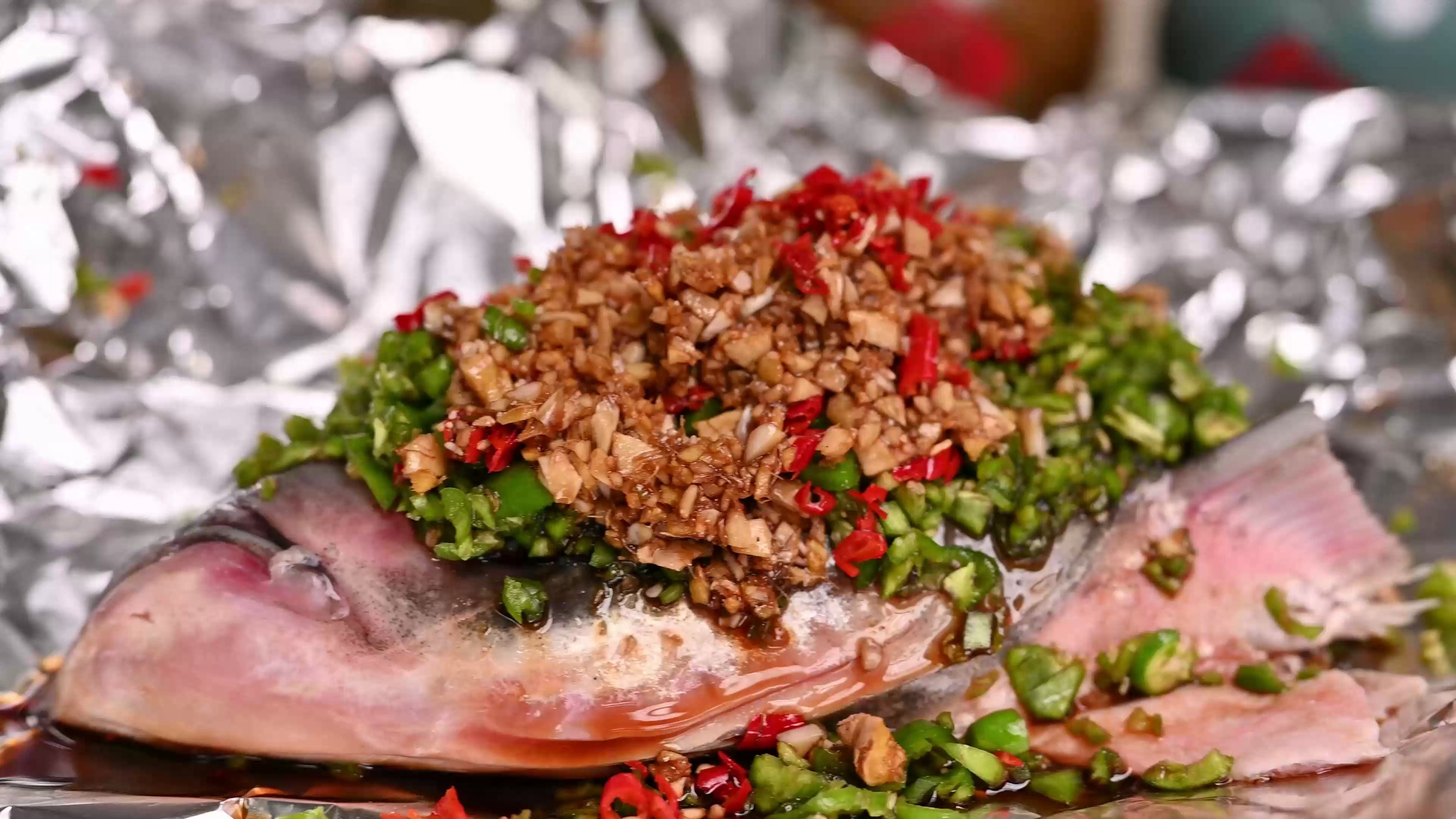 不用水煮,不用火蒸,不使用1滴水,做出饭店一样美味的剁椒鱼头