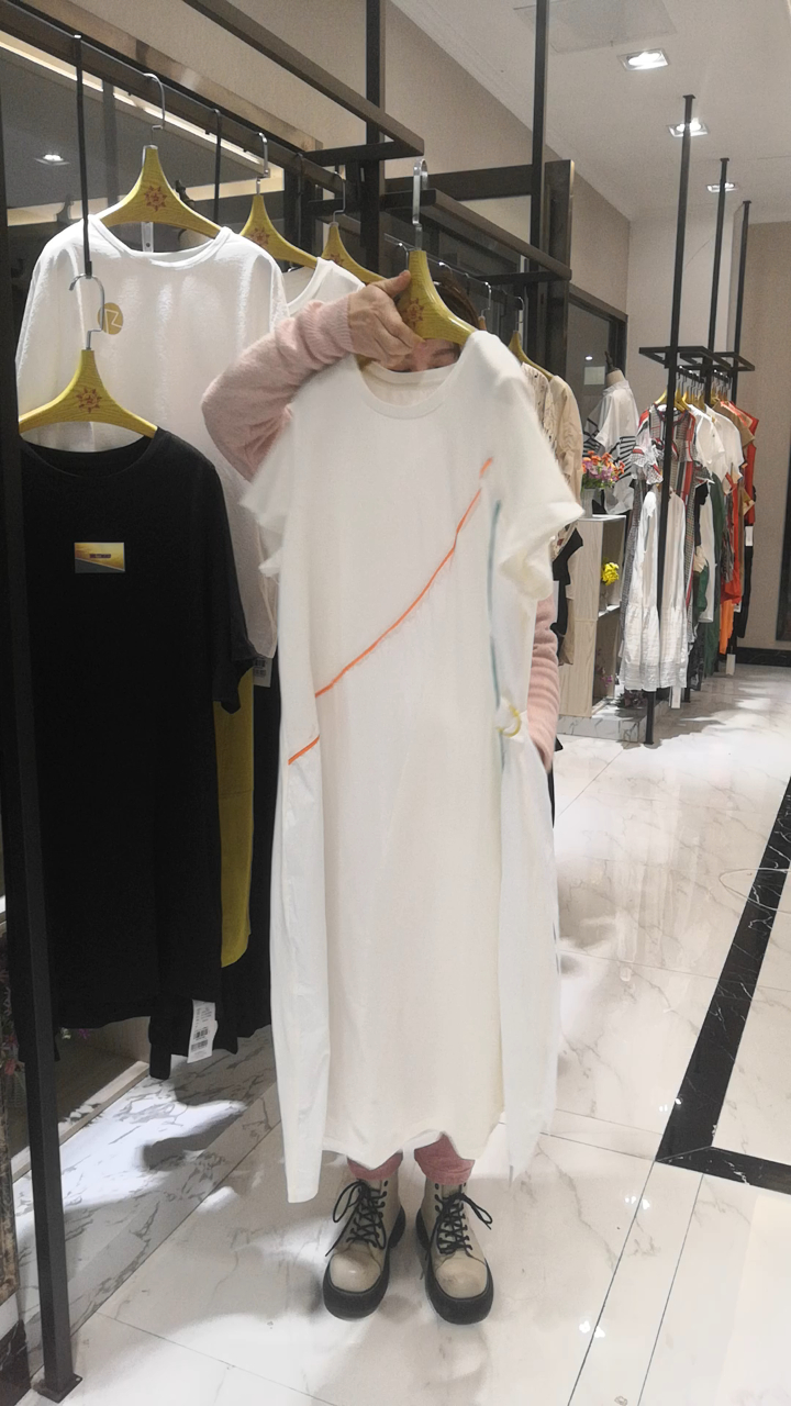 艾沸女装2022年夏季大版大码原创设计师女装品牌折扣尾货批发-度小视