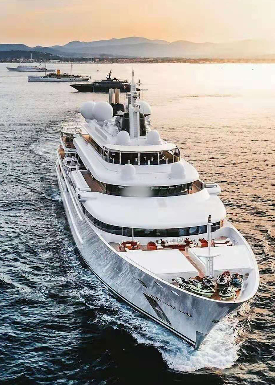 意大利没收俄罗斯富豪别墅游艇价值94亿元