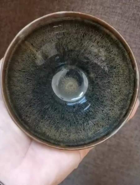 极品建盏推荐南宋时期兔毫天目建盏,釉面光亮,兔毫纹理清晰!-度小视