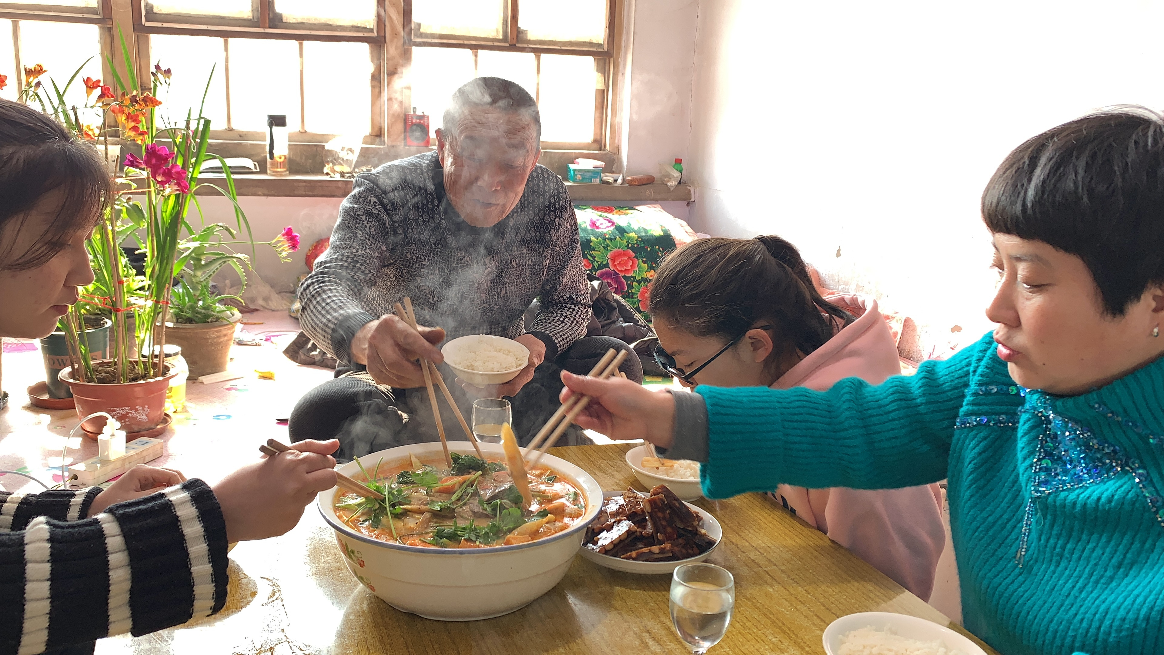 家庭版麻辣烫,简单方便,分分钟就能学会,比外面买的还好吃