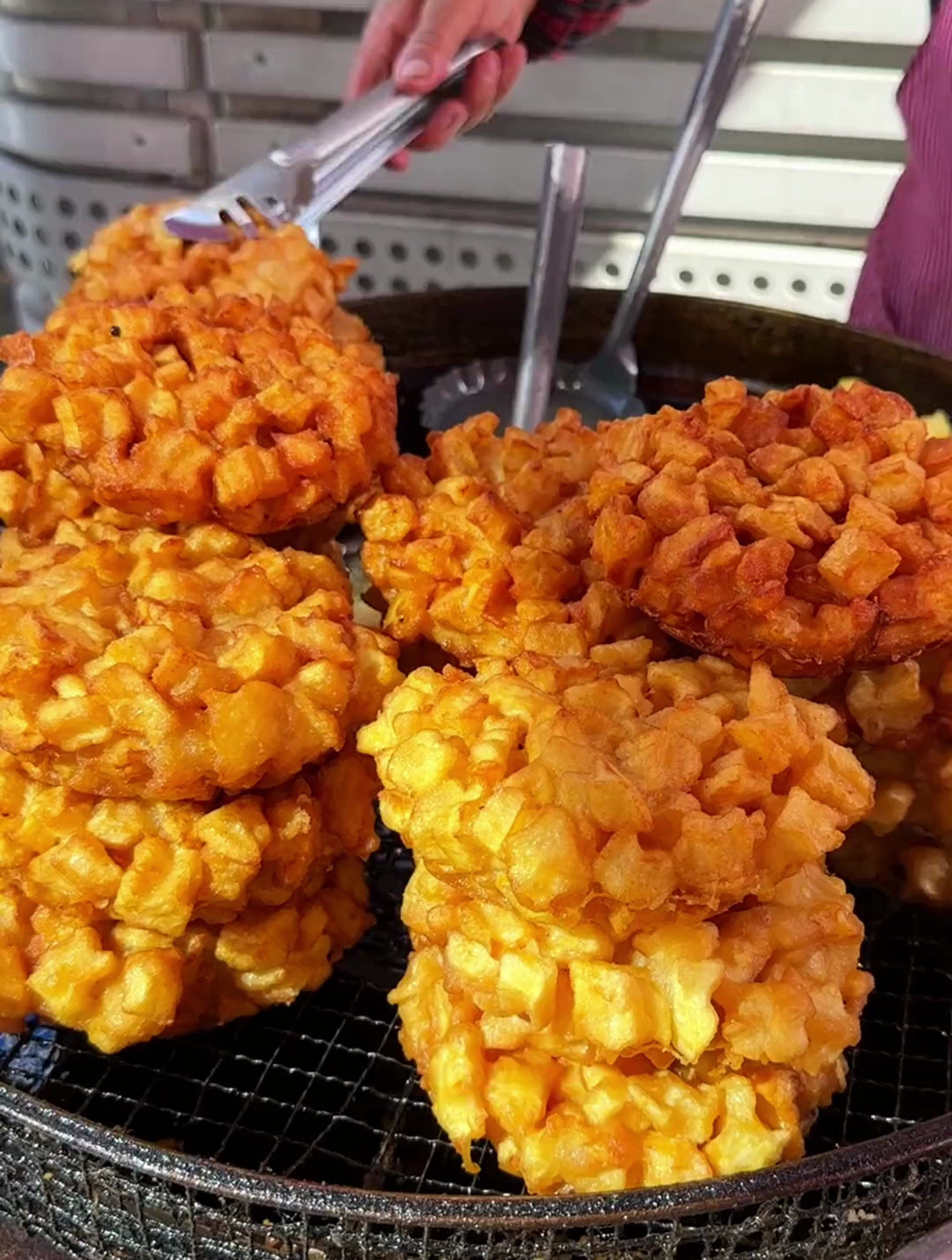 爱吃洋芋的家人来看看这个洋芋粑怎么做