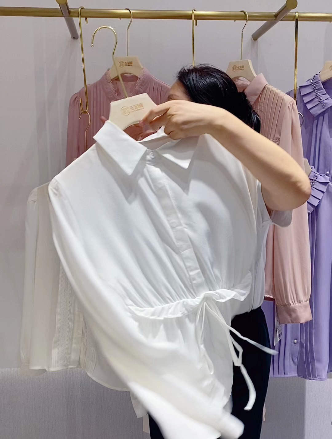 秋子丰色组合女装秋季小衫品牌折扣女装尾货