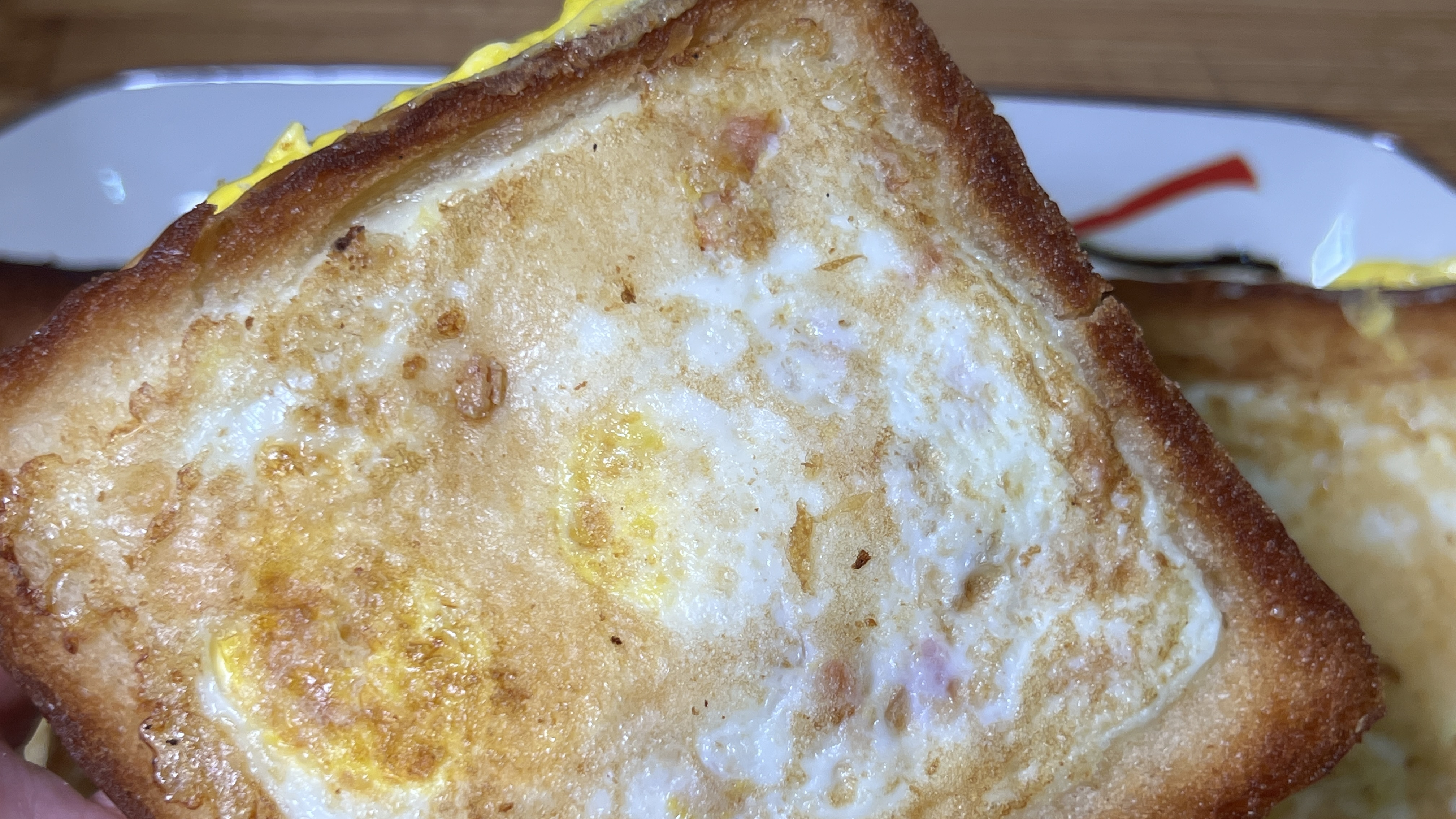 早餐吃什么？用土司面包和鸡蛋这样做，看着有食欲，10分钟能完成