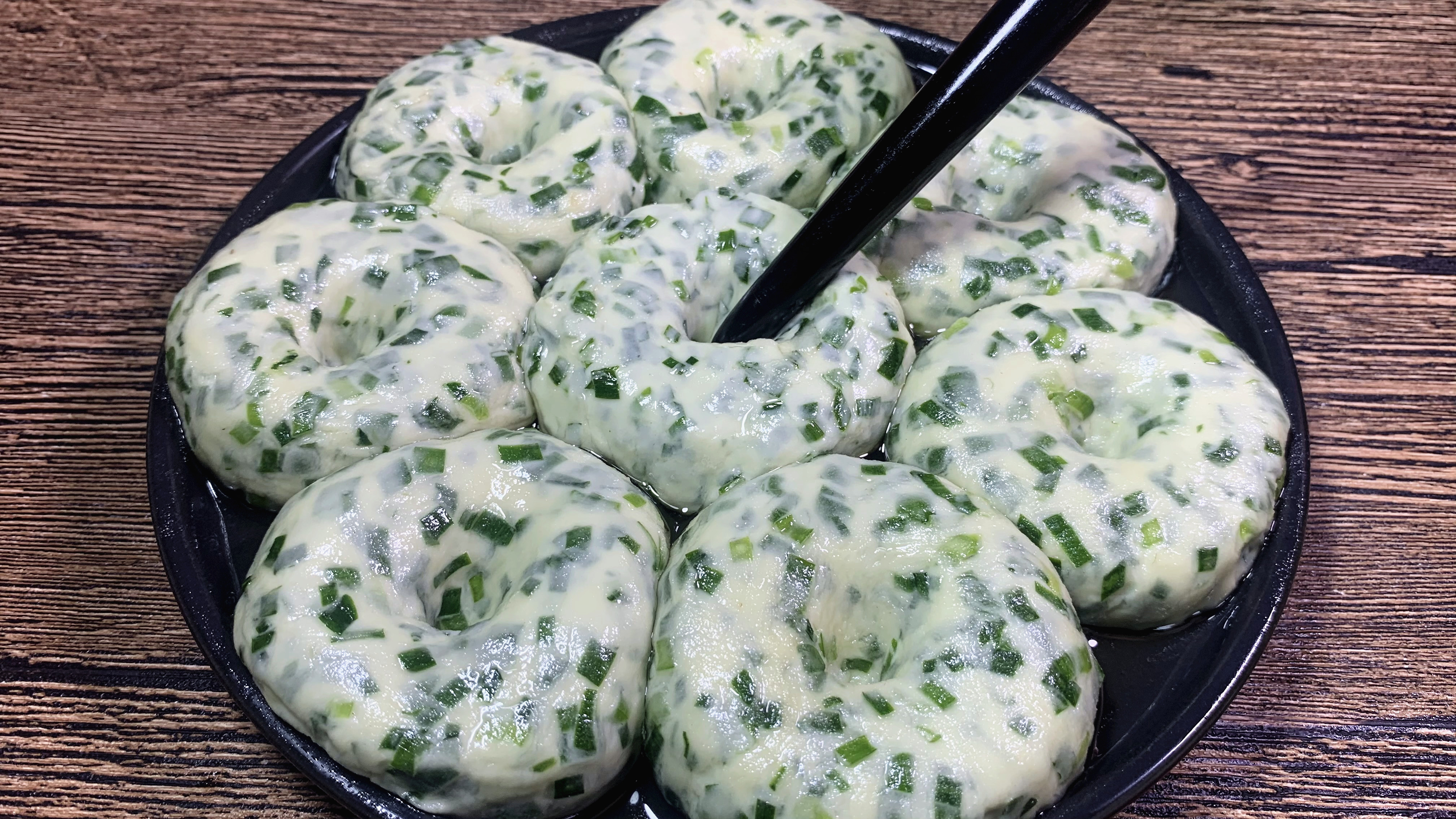 自从知道韭菜还能这样吃,我家不包饺子了,7天1袋面粉,出锅真香