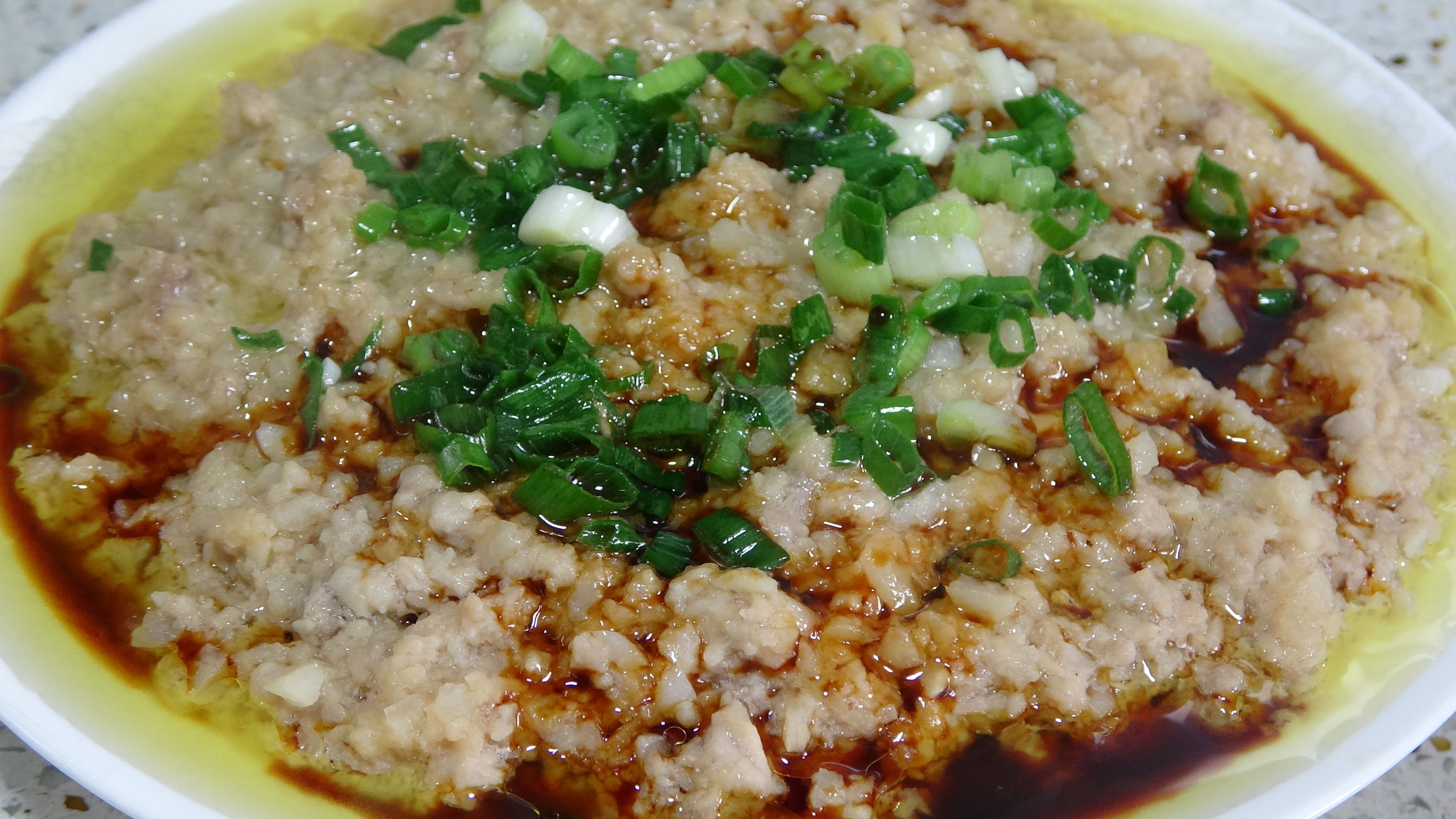 优优妹好多了,今天吃一个家常菜“马蹄蒸肉沫”,春天吃补一补