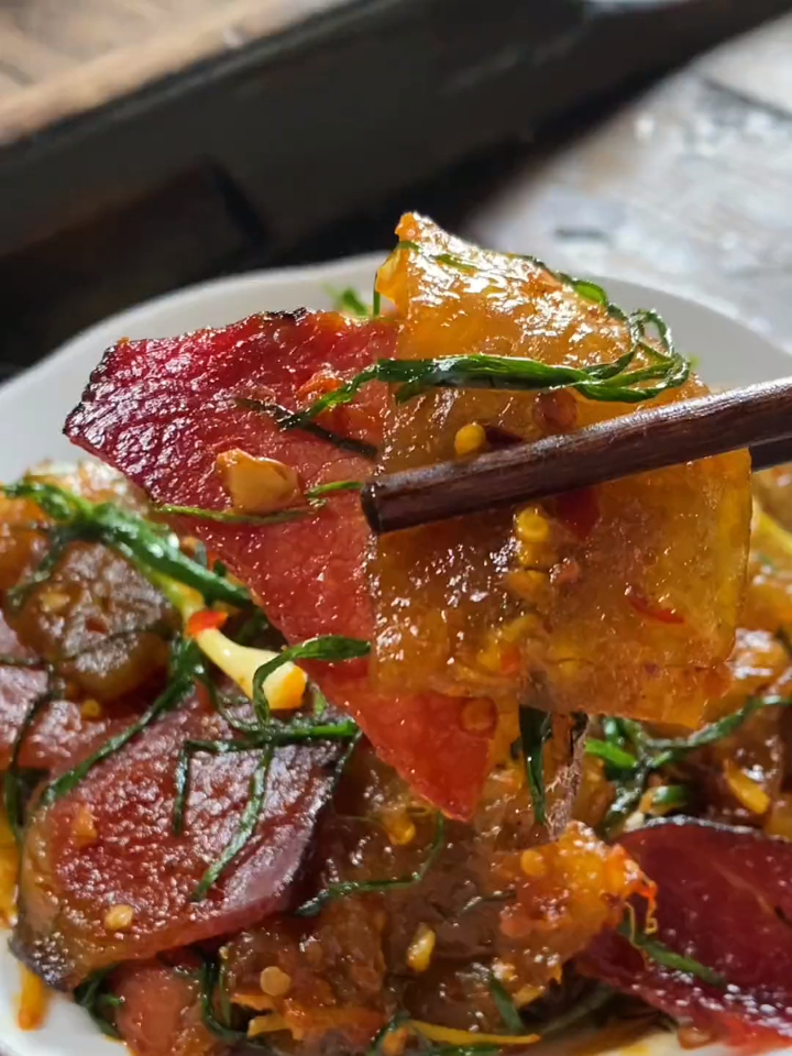 红薯苕粉炒腊肉苕皮q弹有嚼劲也太好吃了