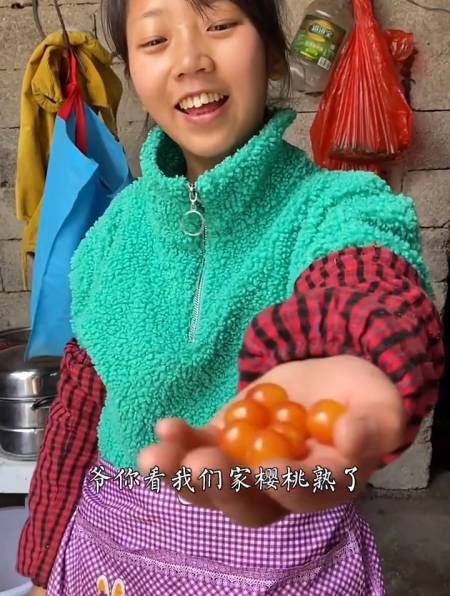 2022-10-150小不点笑笑1粉丝  关注人称小老虎的猞猁,被好心小伙救下