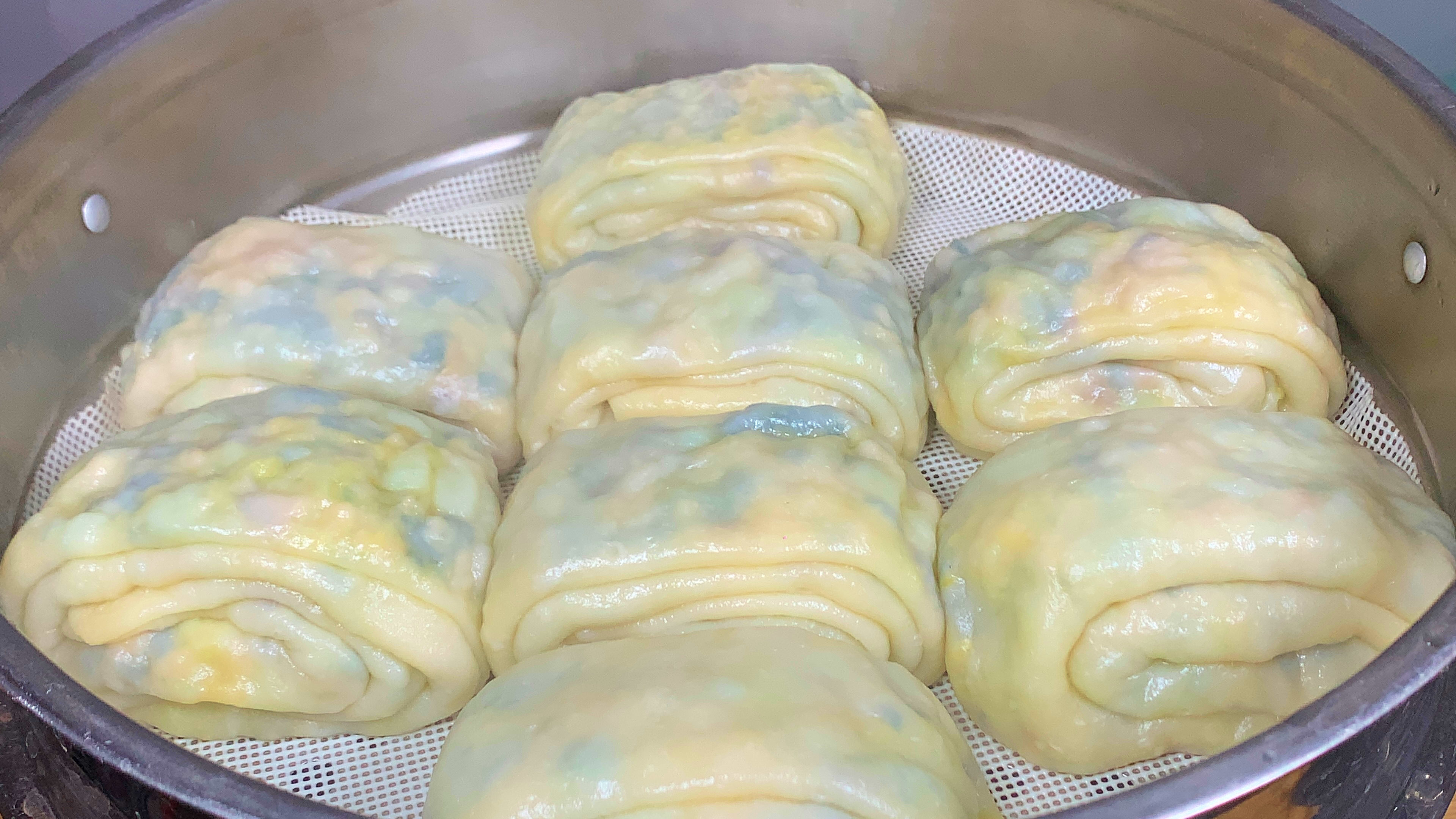 天冷了，我家常做这道早餐，不放鸡蛋不放肉，比包子馅饼简单