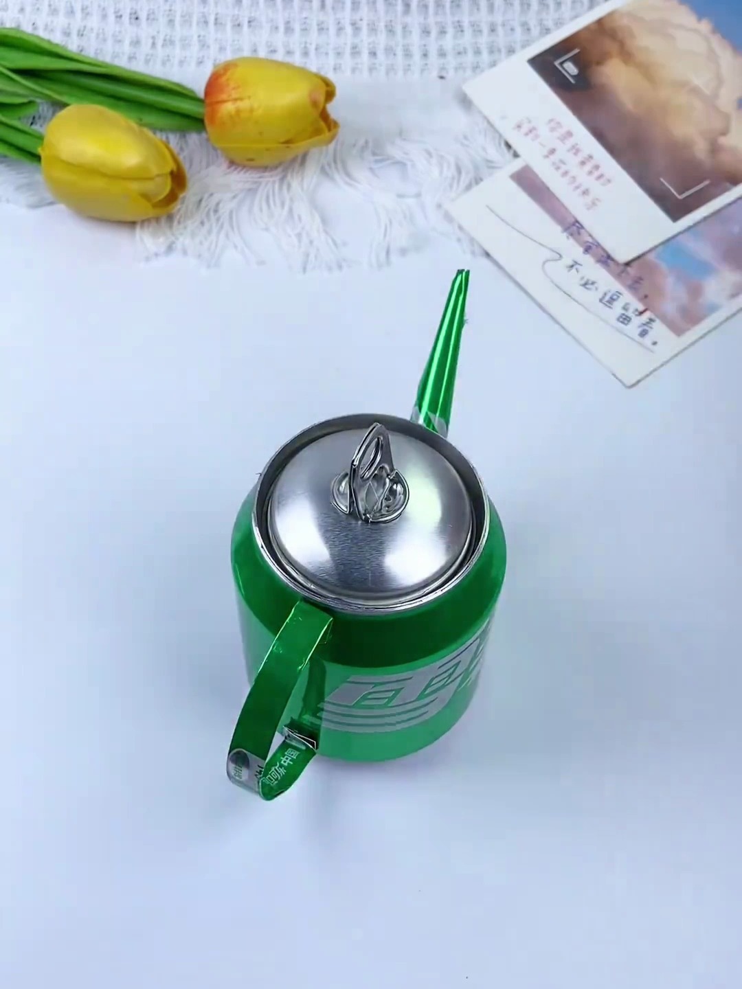 家里的易拉罐不要扔来做一把迷你小水壶