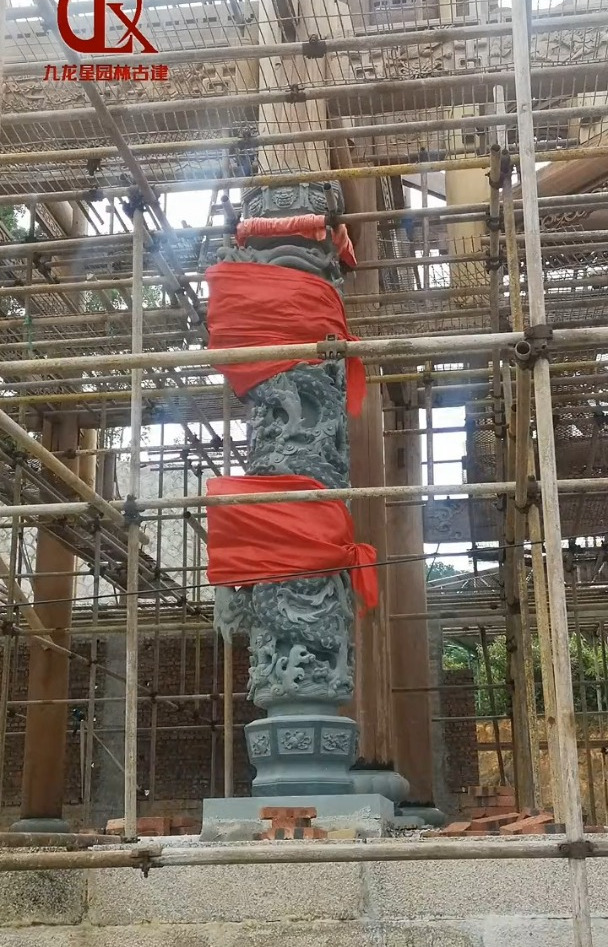 漳州龙海寺庙青石龙柱发货安装