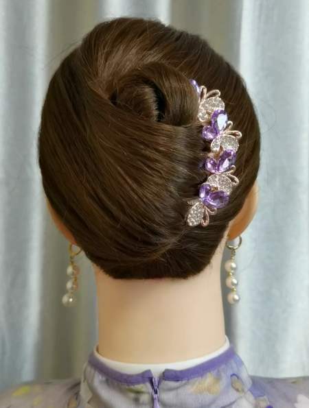 10秒完成一款永不过时的空姐侧盘发简单还气质赶紧试试吧