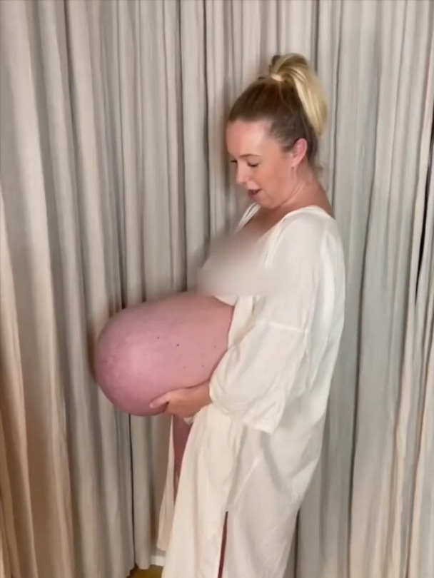 怀了三胞胎的孕妇肚子到底有多大