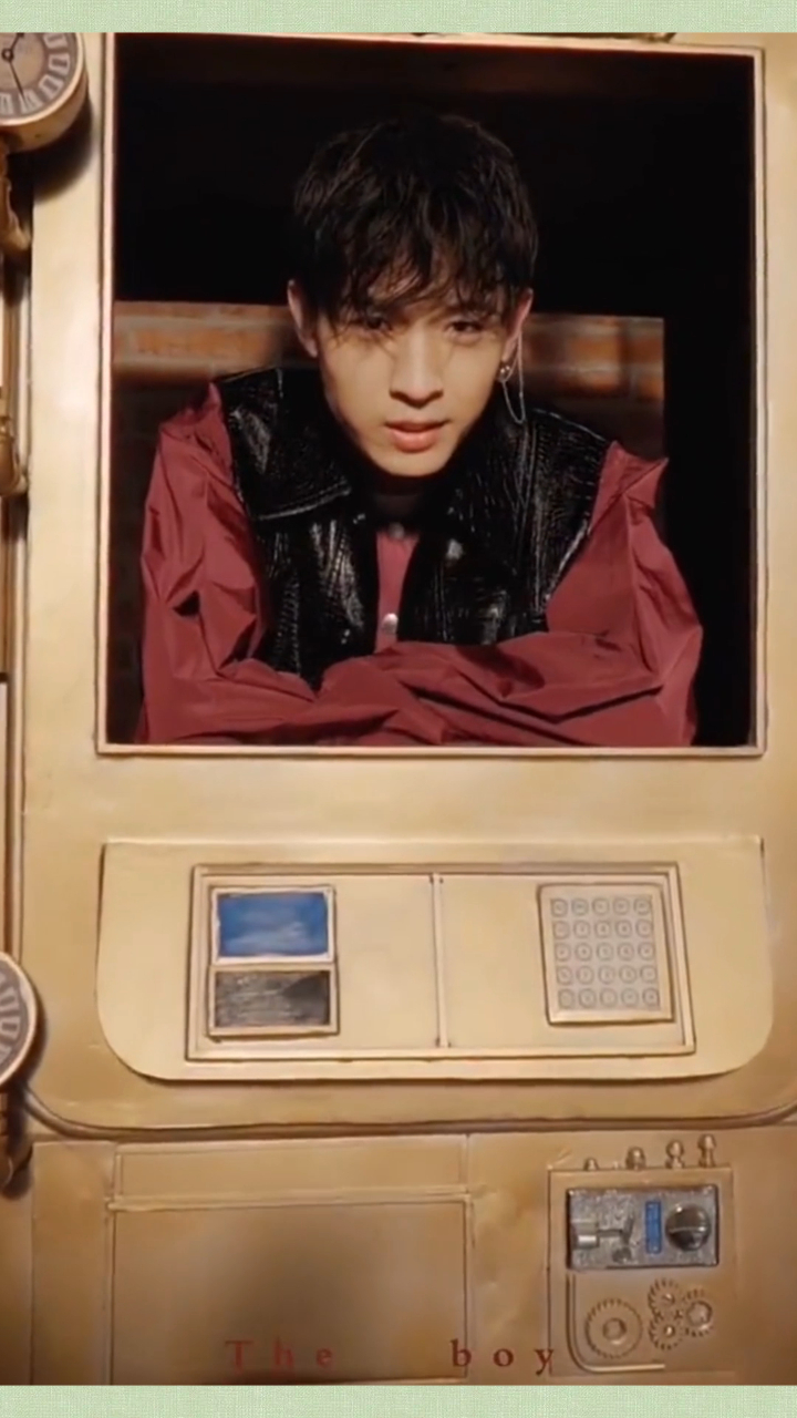 秦霄贤的不心动挑战,大褂西装小辫子,看完这些不心动算我输!-度小视