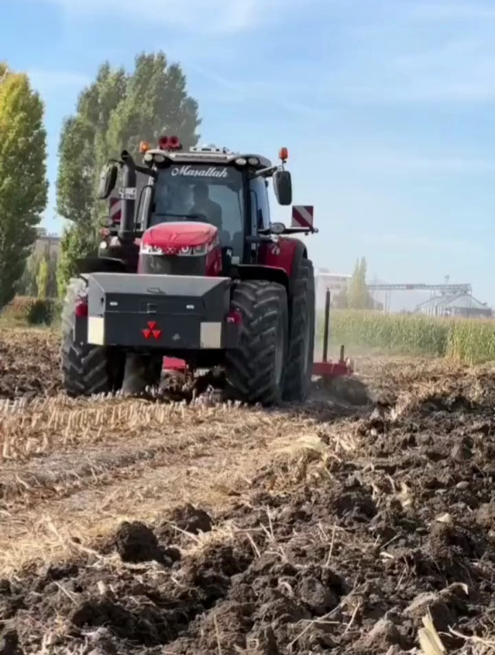 大马力拖拉机,确实马力大