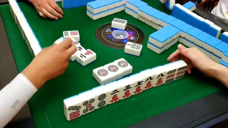 四川麻将为啥四筒就是攻守兼备赌王这波操作一般人学不来