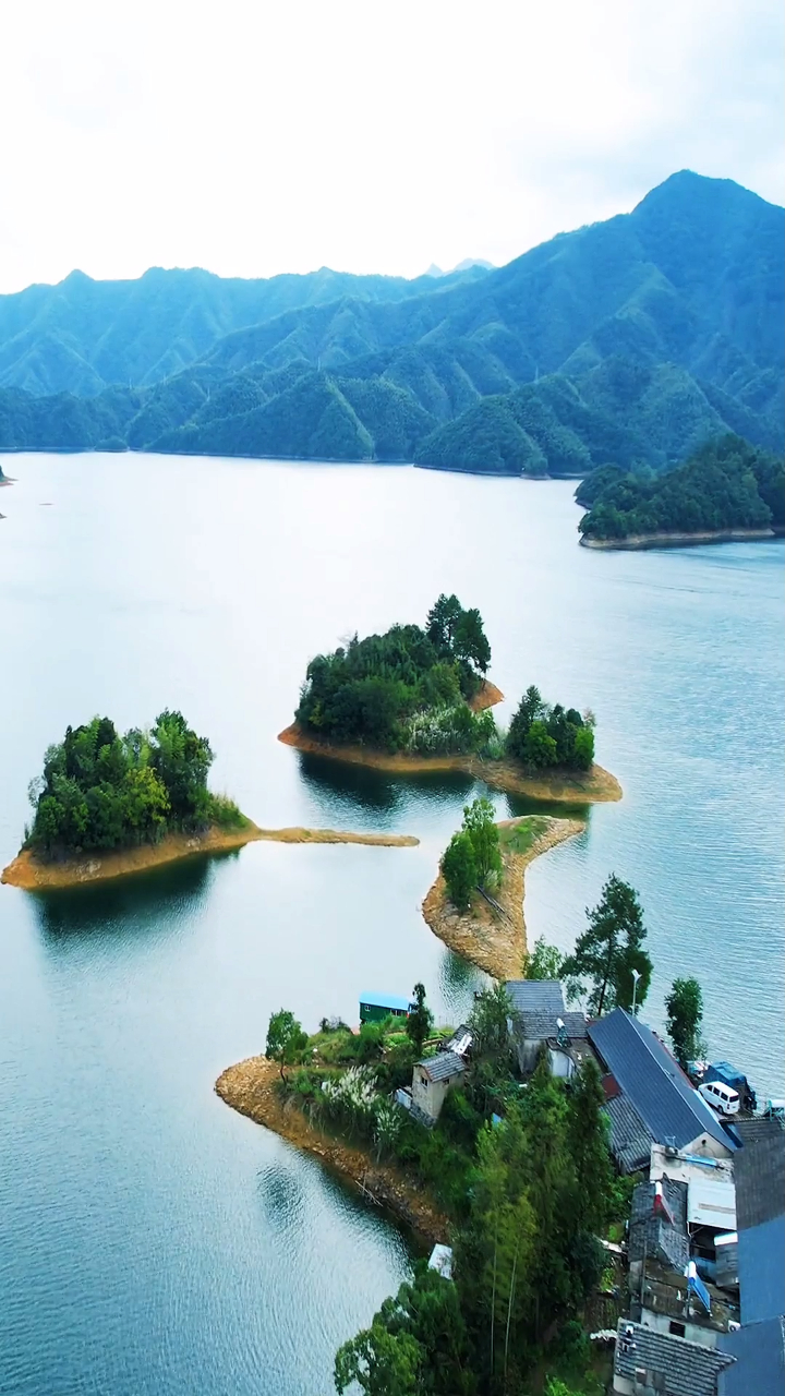 黄山太平湖岛屿图片