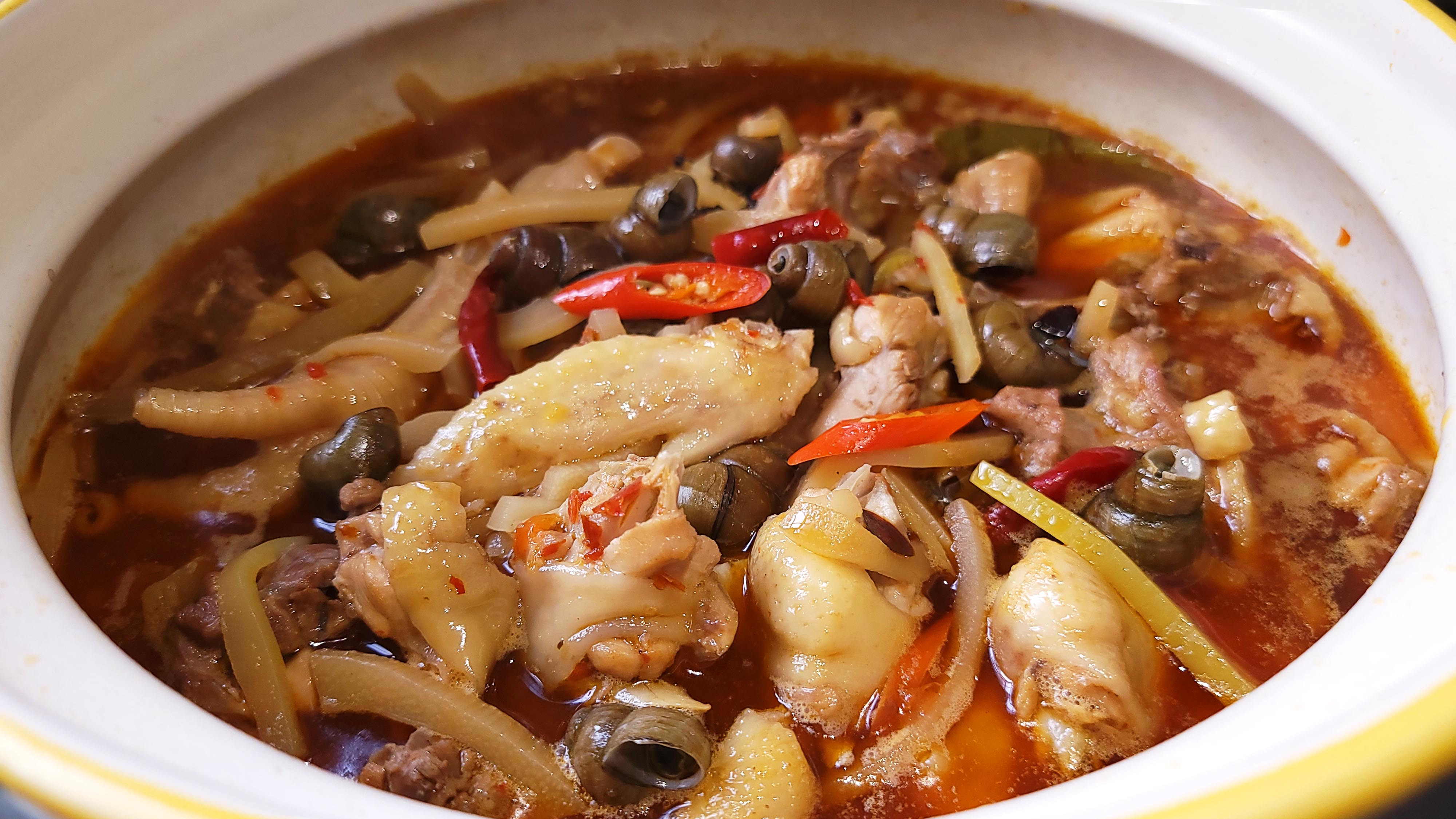 广西柳州正宗螺蛳鸡家常做法,香味扑鼻,做法简单,越吃越想吃