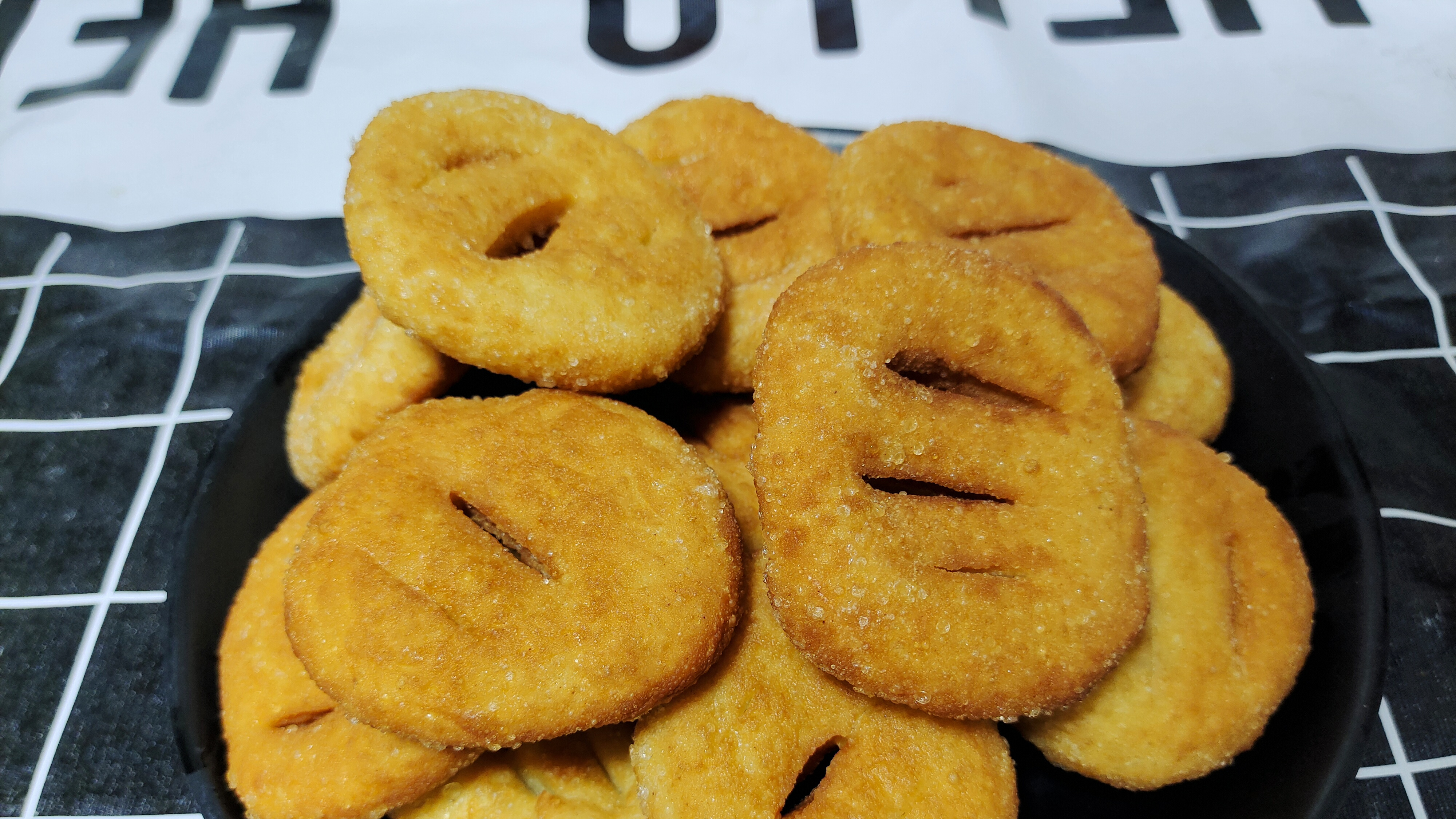 逢过年必做的炸油饼,祖传老方法教给你,酥脆柔软学会做给家人吃